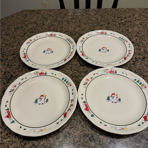 Pfaltgraff Snow Village Set of 4 Dinner Plates 11x11 - Picture 1 of 4